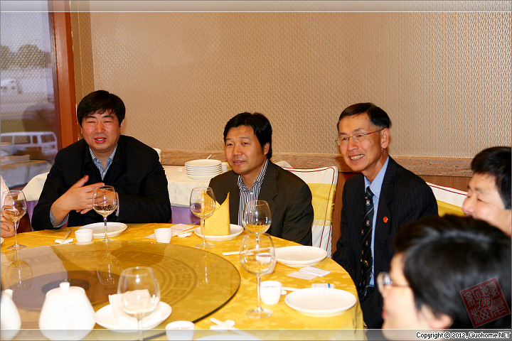 美国华裔教授专家网接待镇江市科技代表团访问洛杉矶