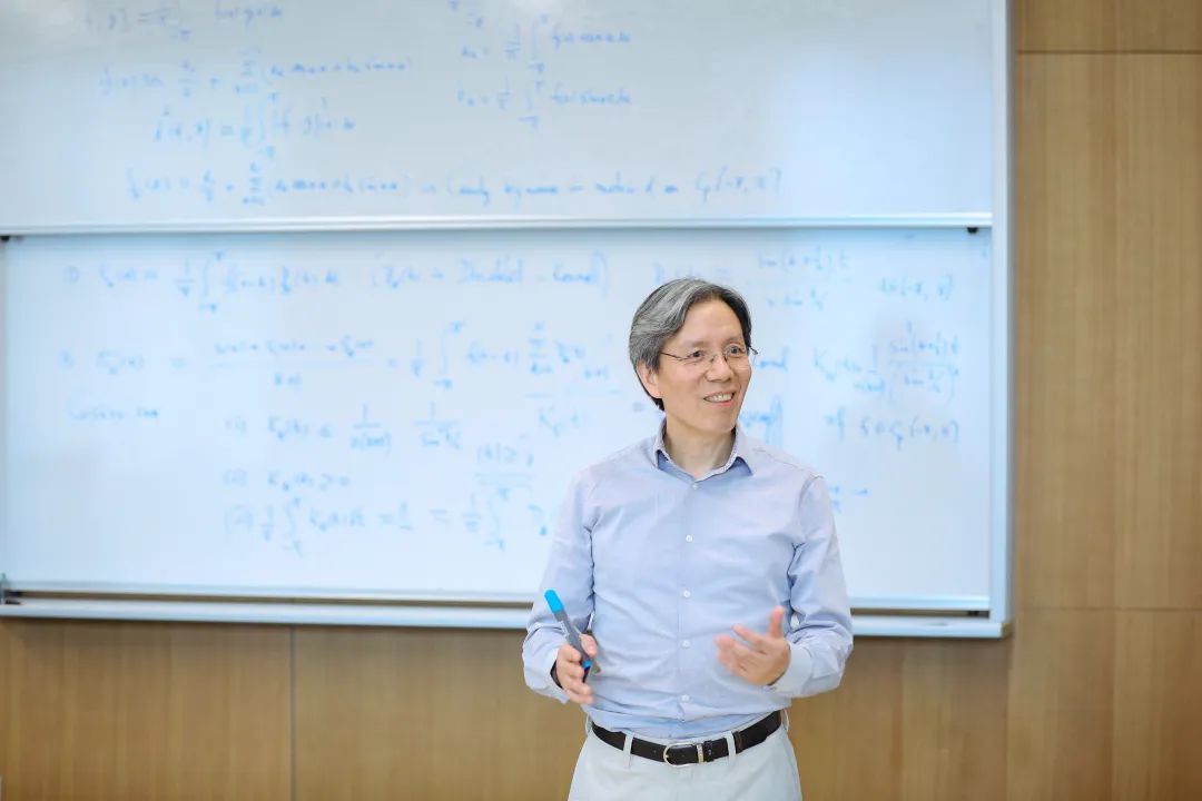 刚刚!屠呦呦当选美国科学院外籍院士