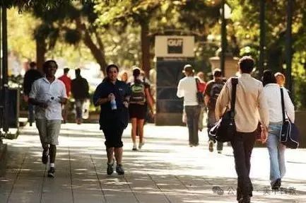 美国私立高中倒闭潮来袭,中国留学生该何去何从?