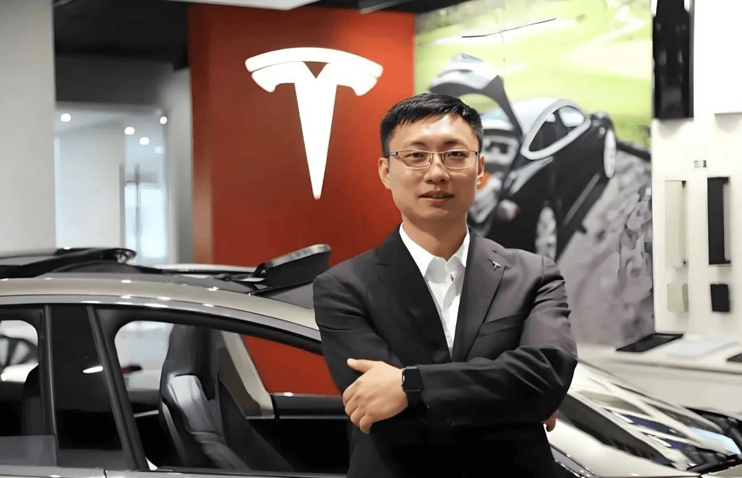 两个中国狠人,拯救7万亿特斯拉