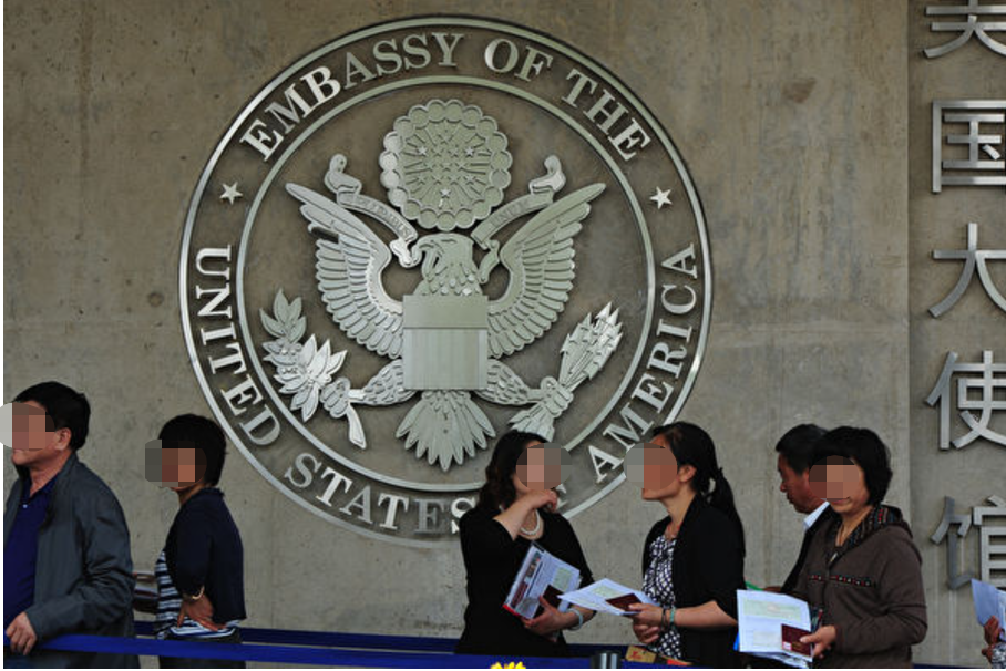 重磅!美国暂停这类人签证预约!这些类别的赴美签证将大受影响!