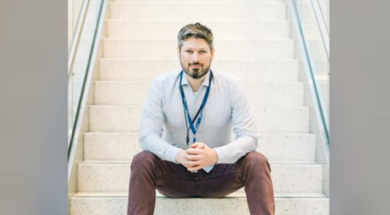 加国天价计划截胡顶尖科学家,25人弃美回多伦多