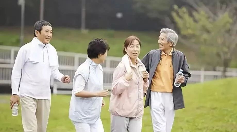 哈佛实验证明:衰老是一个被灌输的概念(强烈推荐)