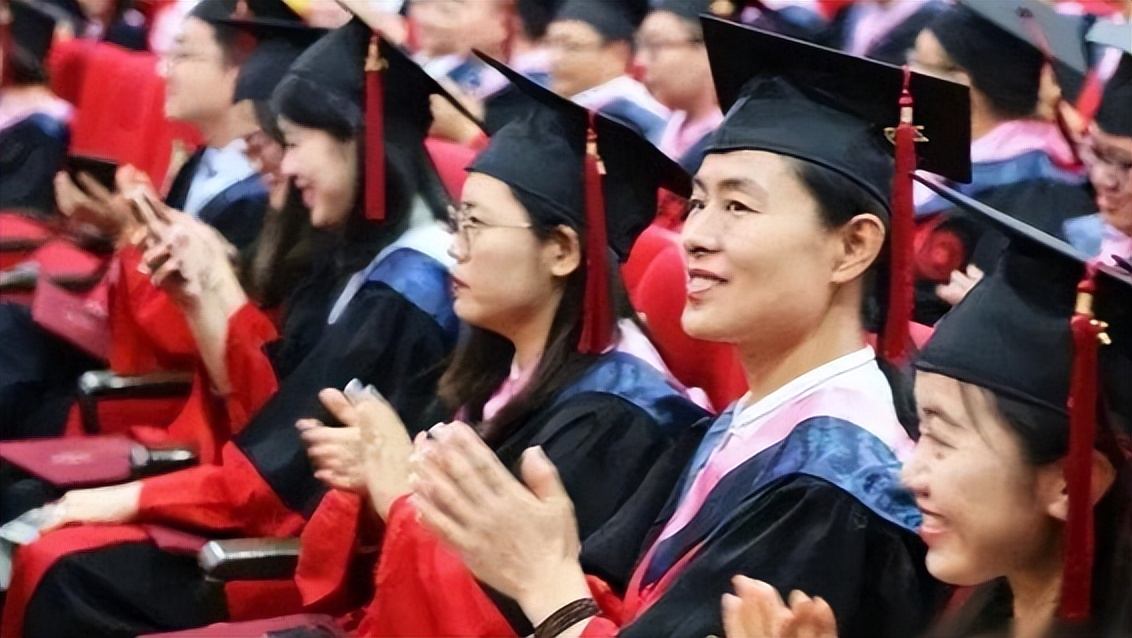 清华大学副教授刘瑜:我认识大量平庸得令人发指的文科博士