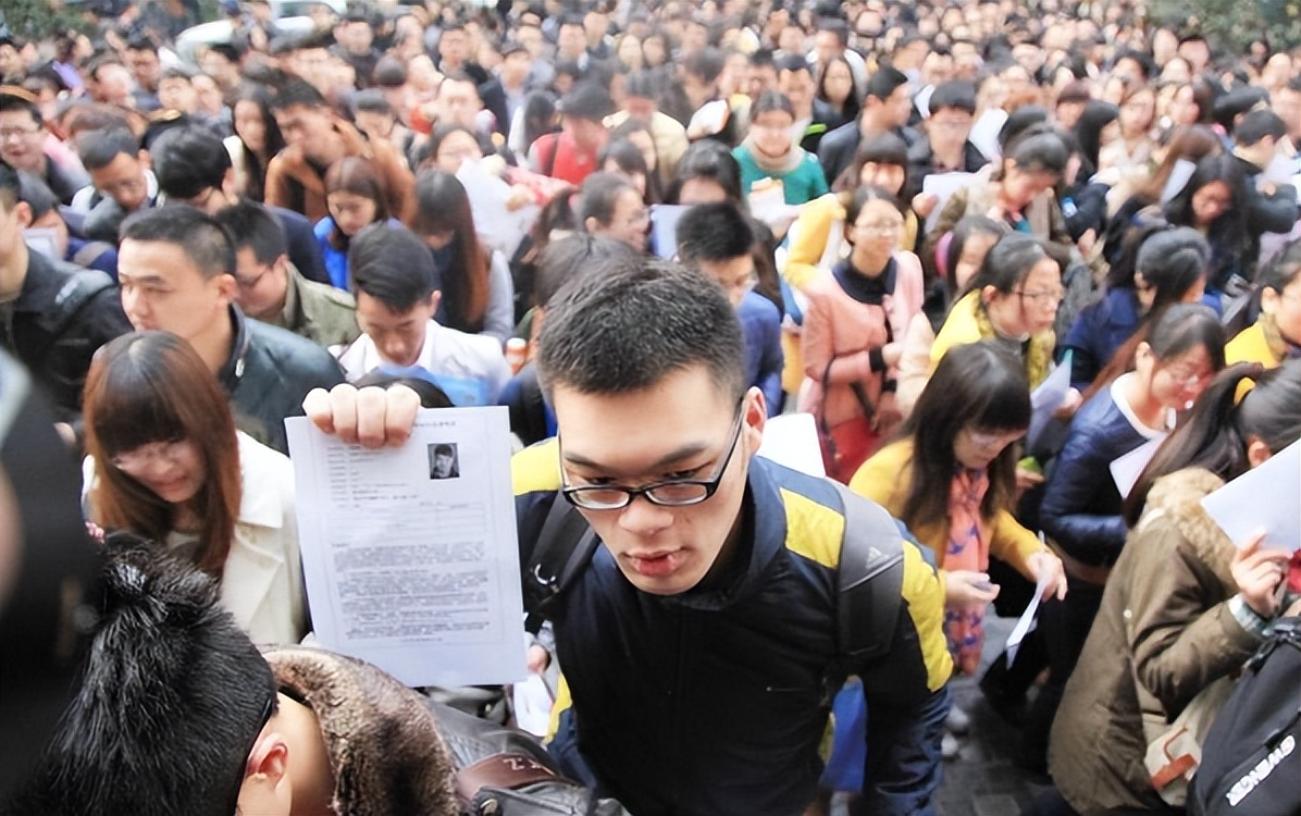 清华大学副教授刘瑜:我认识大量平庸得令人发指的文科博士