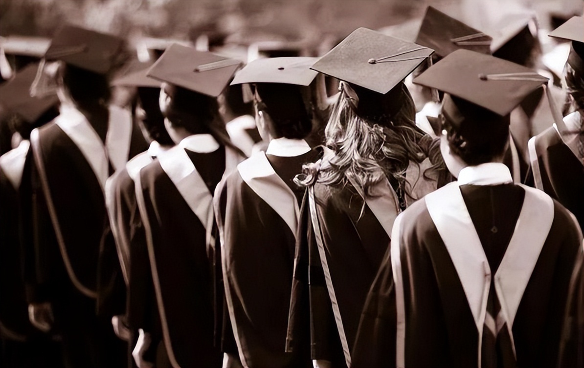 清华大学副教授刘瑜:我认识大量平庸得令人发指的文科博士