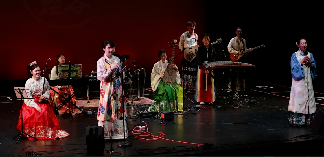 【载歌在谷 马年春晚】2026春晚预审顺利收官:群星竞放,共迎文化嘉年华马踏新章 · 盛事将启