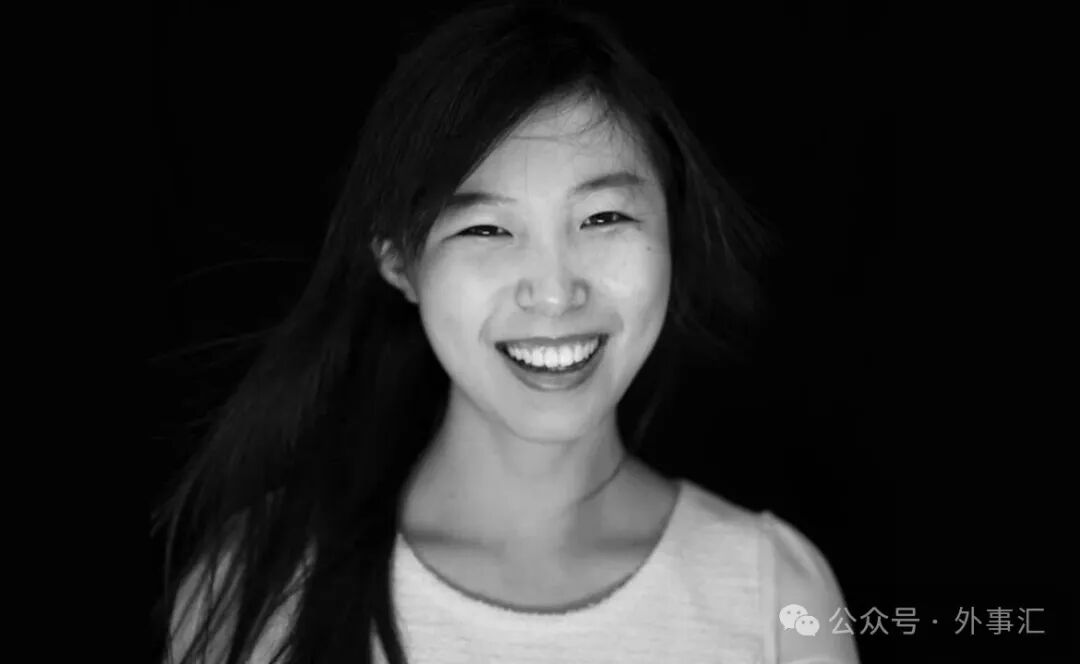 硅谷惊天丑闻!北大毕业女CEO逼10万人成瘾,狂赚上亿,口出狂言!