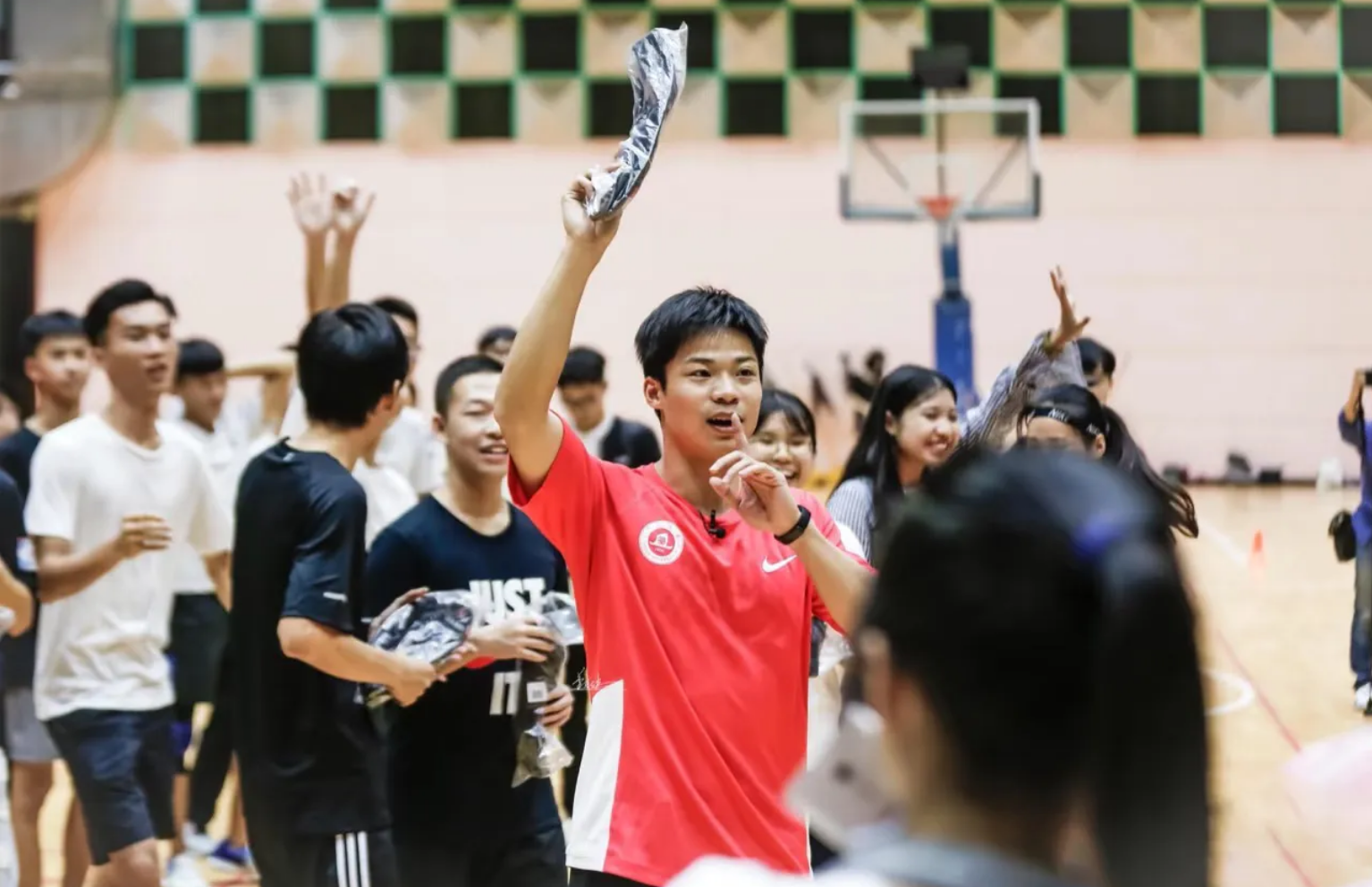 �������ǣ�Ǯ׬���ˣ����Ѷ���ʿ