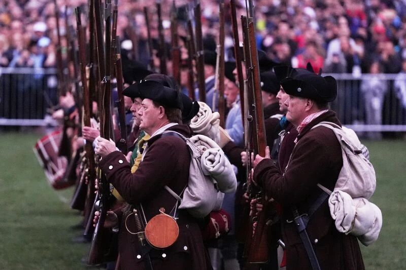 #������������������#ϵ���壺�п��Ƕص�ǹ��