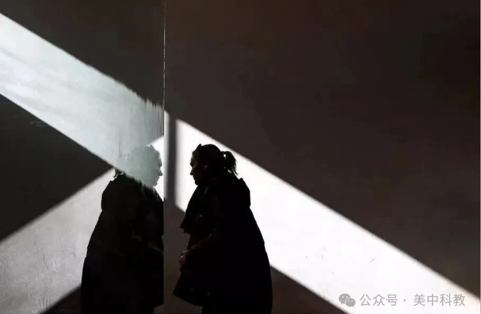 ��������ֲ��ˣ��ܶ��˲������ּ�ֵ�ж�����ʵ�ж�