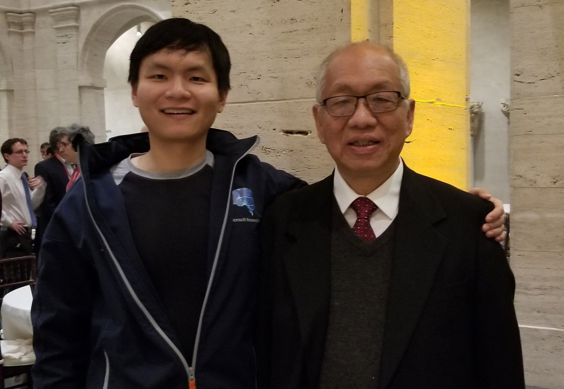 ֪������AI�о�Ա�����ķ��������ְ������ʦ����ѧ�����ͩ����˹�������ʺ򣺻���Grok���ҵ����Ʒ���