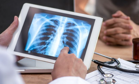 �о��ˣ�71�껪�����ʦ������ƭ2400��ҽ����������֢�Ա�����������û��3�ڣ�