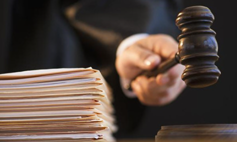 �о��ˣ�71�껪�����ʦ������ƭ2400��ҽ����������֢�Ա�����������û��3�ڣ�