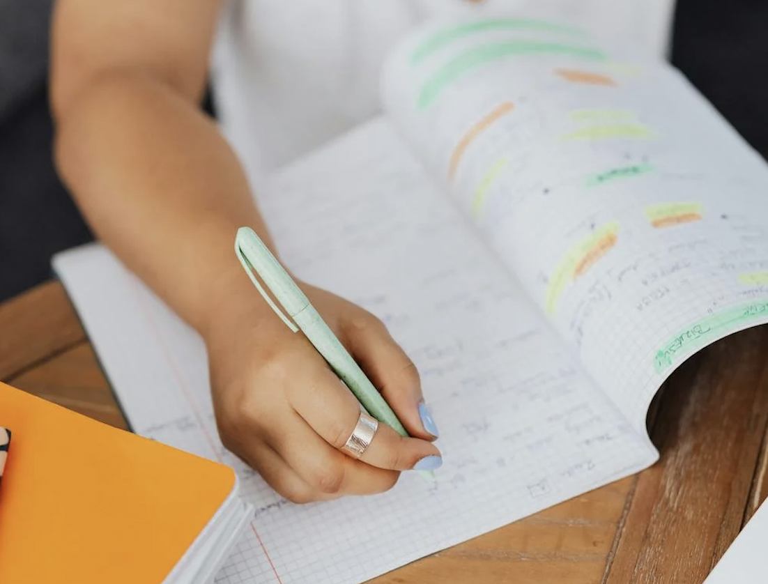 �ұ�������ѧ�����ˣ�5�걩��240%�����ʹ����ȫ��ϰ������һ�����ӡ�