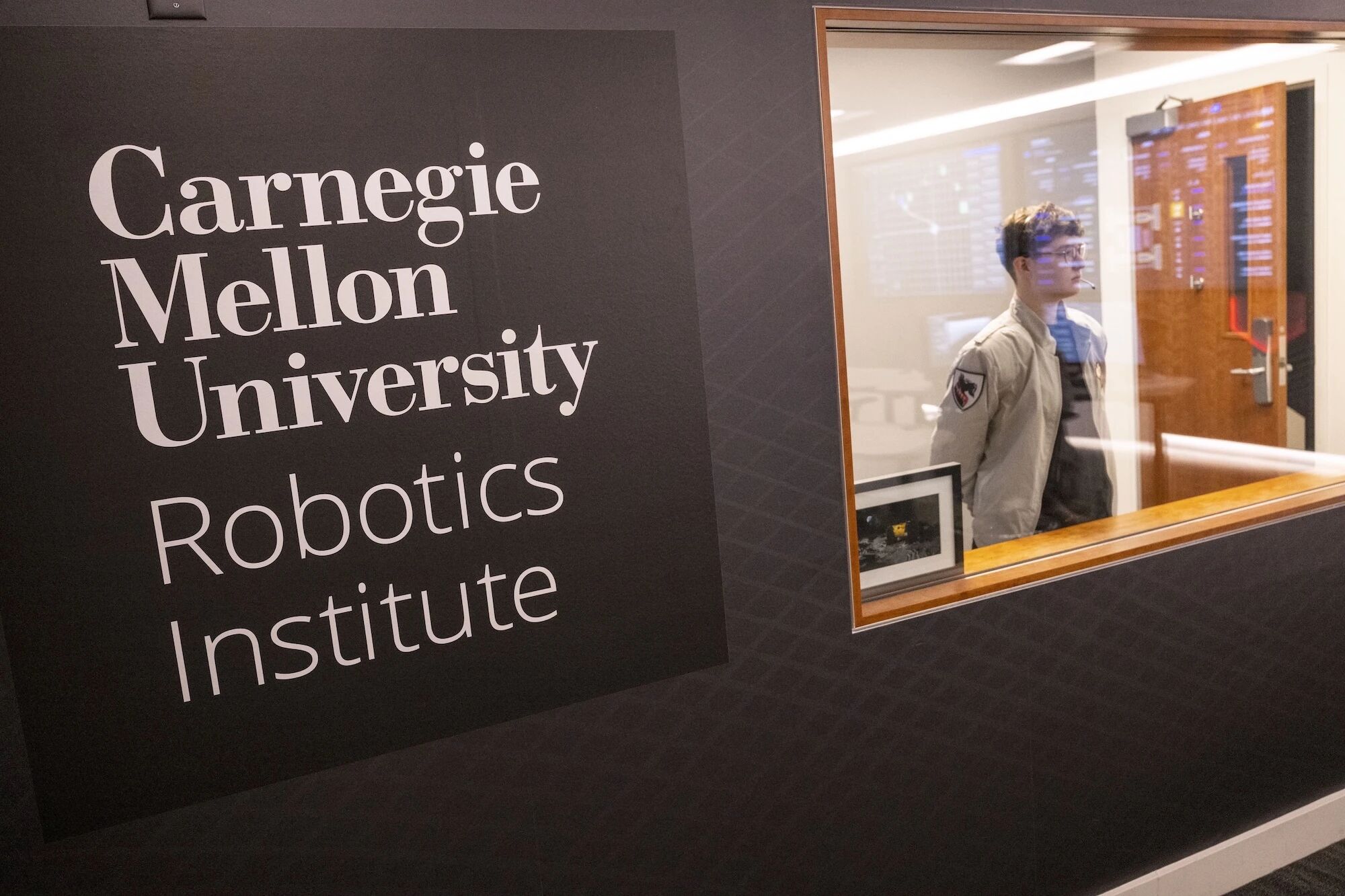 ����8����Ӣ��ѧ���塰���ӡ���ȣ���������ס���ˣ�����