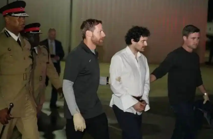 ���ǰҹ���ˣ�00����������̳