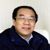 上海海外联谊会长杨晓渡向海外华裔教授专家网献上节日的哈达