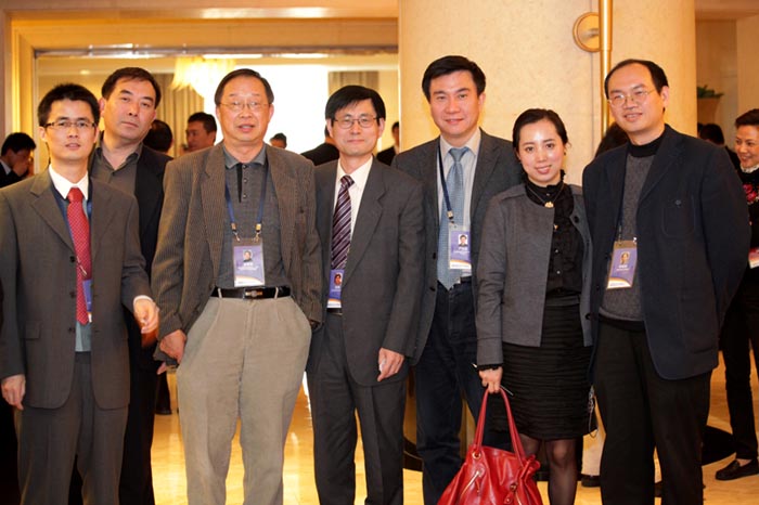 姜镇英教授、刘轶教授和杨鸣博士率团参加2010海外华人精英浦东行纪实