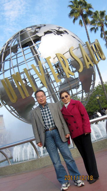 对美国华裔教授专家网的2011年节日祝福