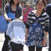 美国华人送幼子回国寄养隐忧多