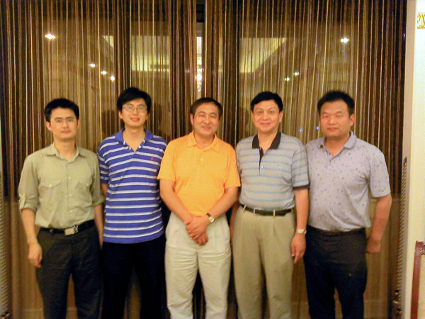 美国华裔教授专家网和南加州教授学者协会与上海市欧美同学会交流