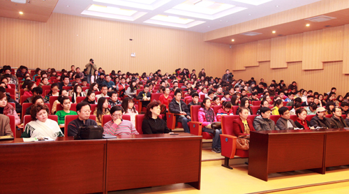 冯毅教授、姜镇英教授和石国治博士等出席“昆仑系列学术演讲”