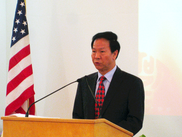 中国驻洛杉矶总领馆举行2012年度国家优秀自费留学生奖学金颁奖仪式