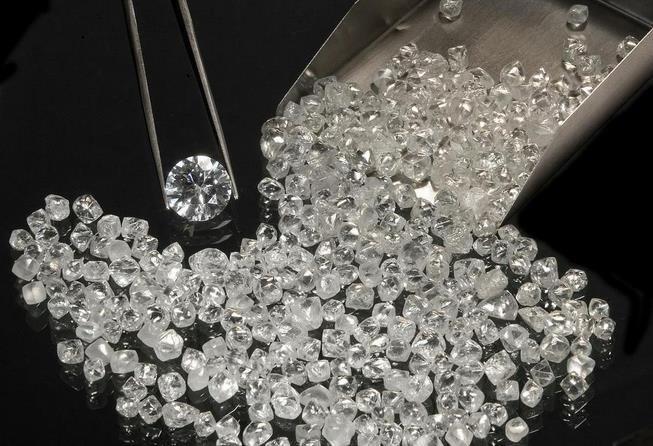 人造钻石检测癌细胞  微小胶囊传输抗癌药