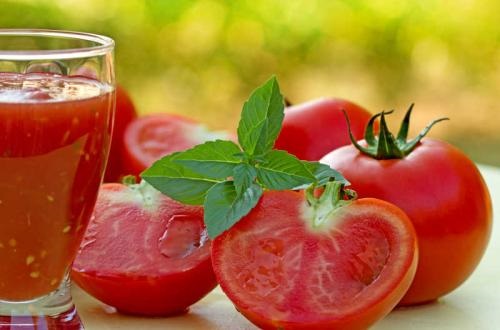 东京医科齿科大学：一天一杯番茄汁有助降低血压和胆固醇